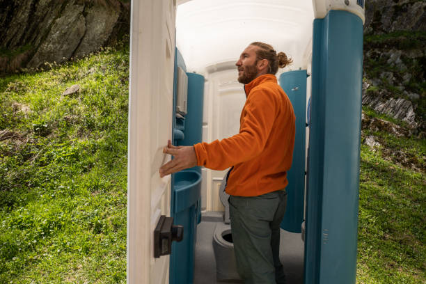 Portable Toilet Options We Offer in Sully Square, VA